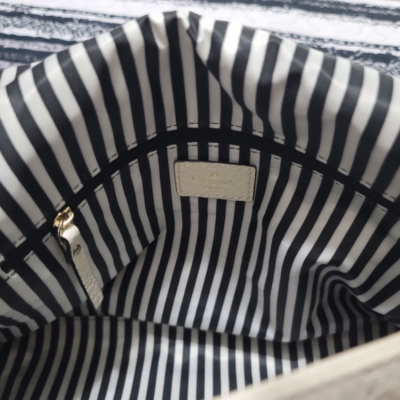 Kate Spade Southport Ave Maria Fold Over Purse Pebbled Leather black beige - Picture 7 of 11